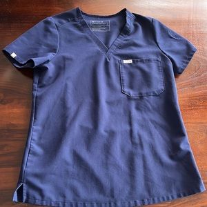 Figs Scrub Top
